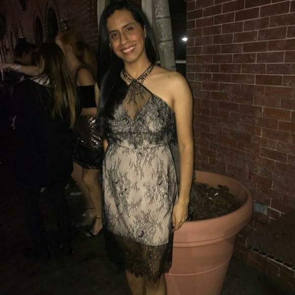 Meet your Posher, Aria - Picture 2 of 3